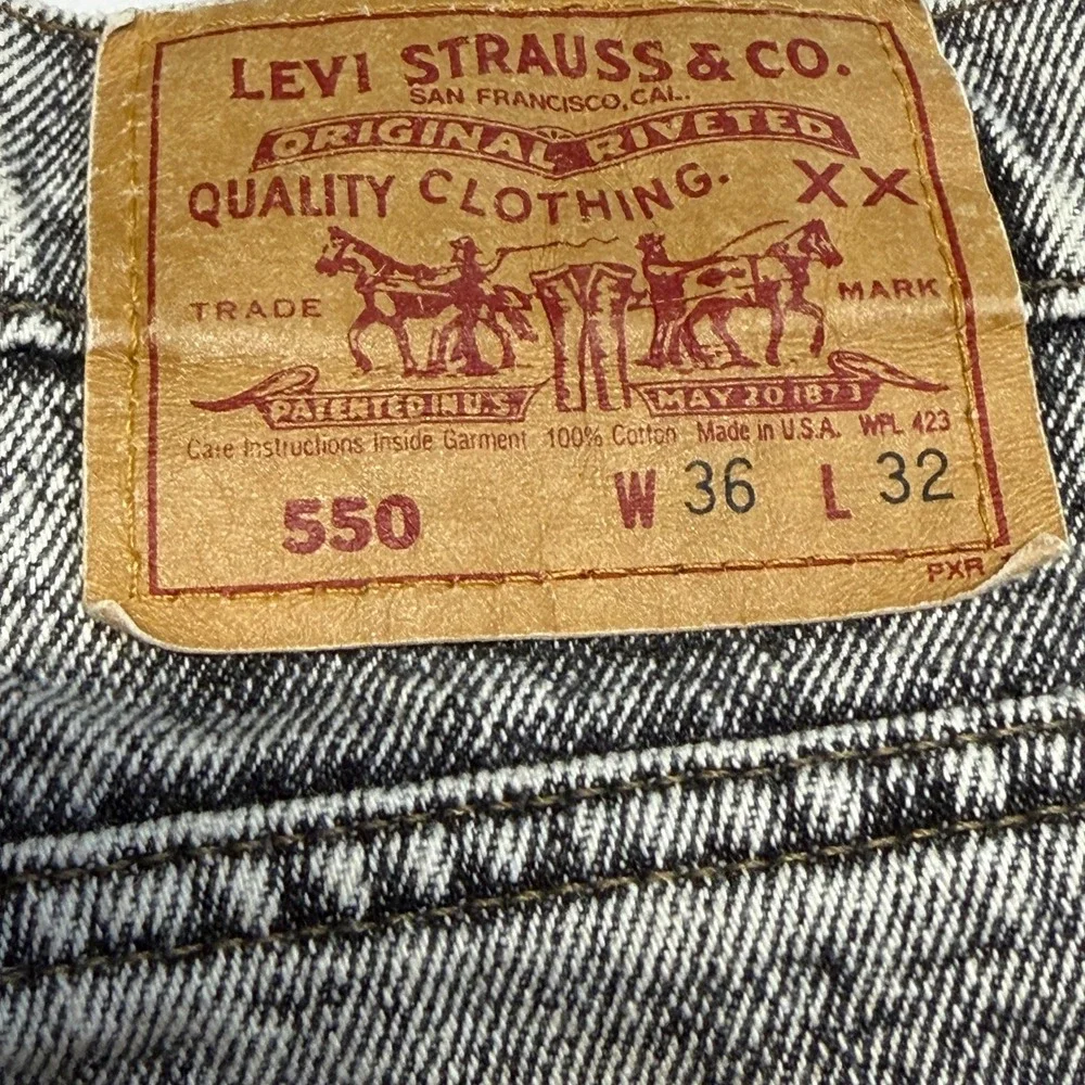 Vintage Levis 550 Relaxed Fit Tapered Leg Grey Acid Wash Jeans USA Made 36x32
